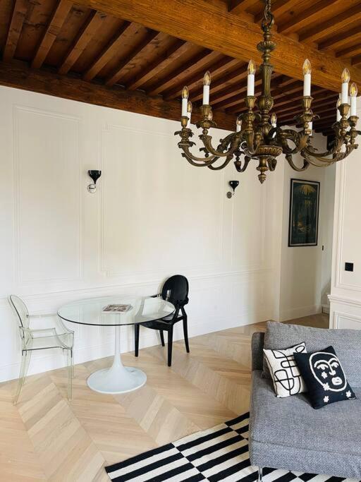 Le Grand Cerf By La Chambre A Cote Metz Extérieur photo